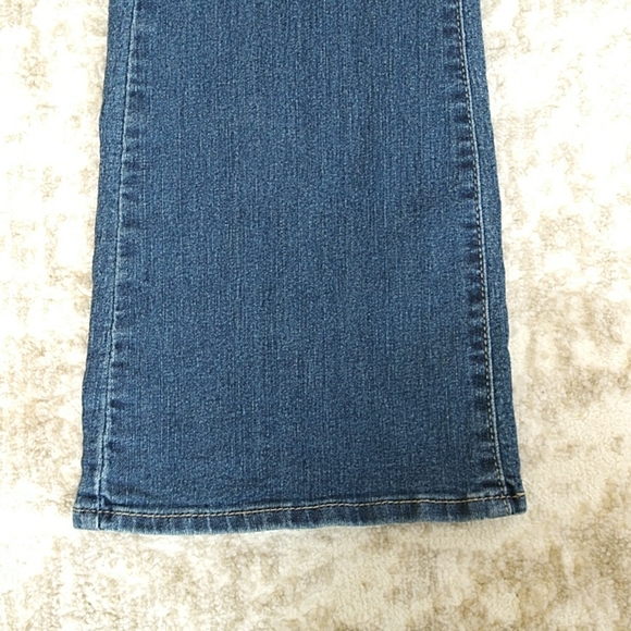 Signature Levi Strauss & Co. Modern Bootcut Jeans 4M Blue - Picture 7 of 14